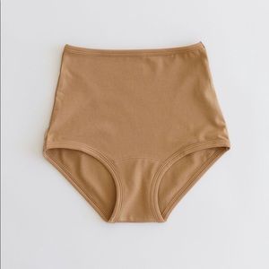 ARQ HIGHRISE UNDIES IN CAMEL